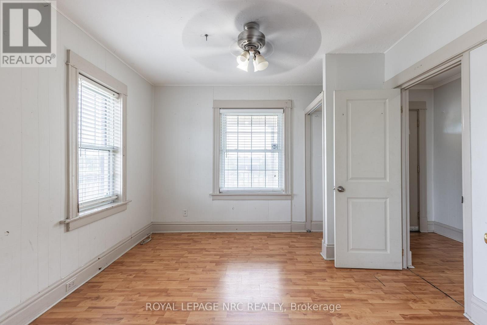 44 Carlisle Street, St. Catharines, Ontario  L2R 4H4 - Photo 16 - X12421071