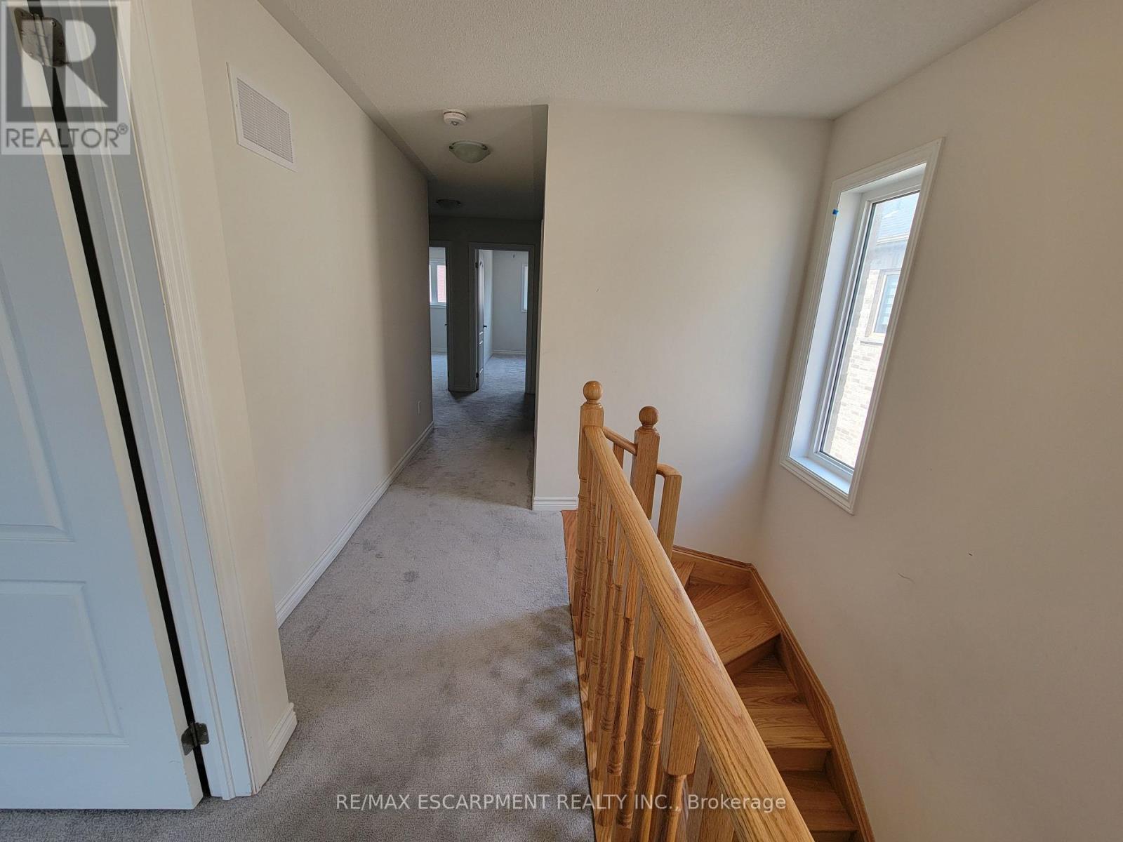 121 Baker Street N, Thorold, Ontario  L2V 0N1 - Photo 19 - X12421098