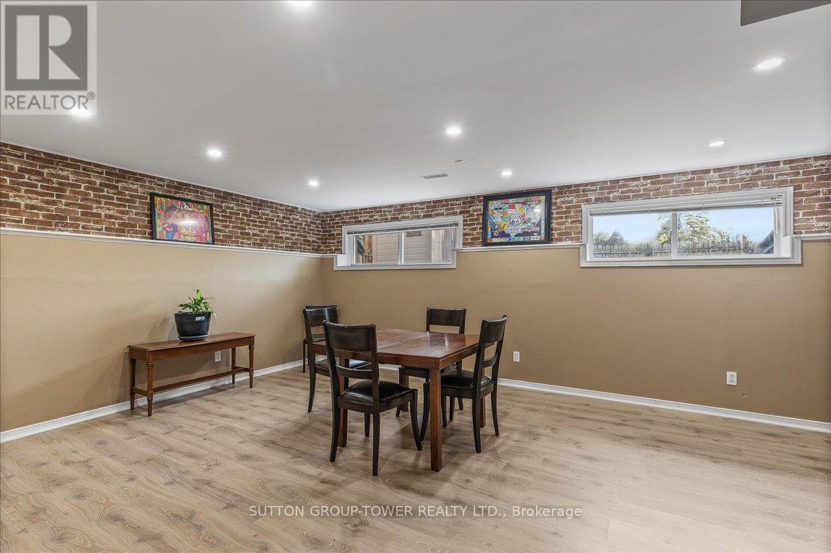 25 Bute Street, North Dumfries, Ontario  N0B 1E0 - Photo 25 - X12421118