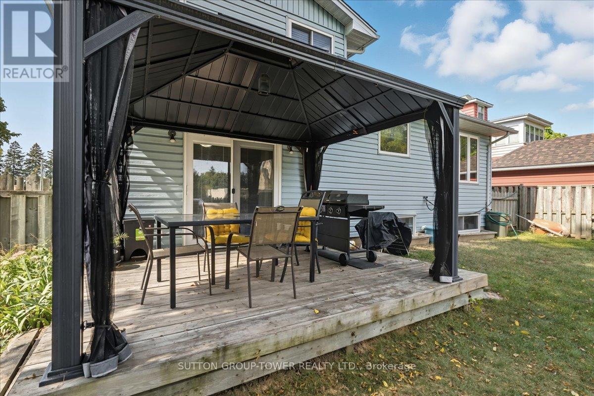 25 Bute Street, North Dumfries, Ontario  N0B 1E0 - Photo 32 - X12421118