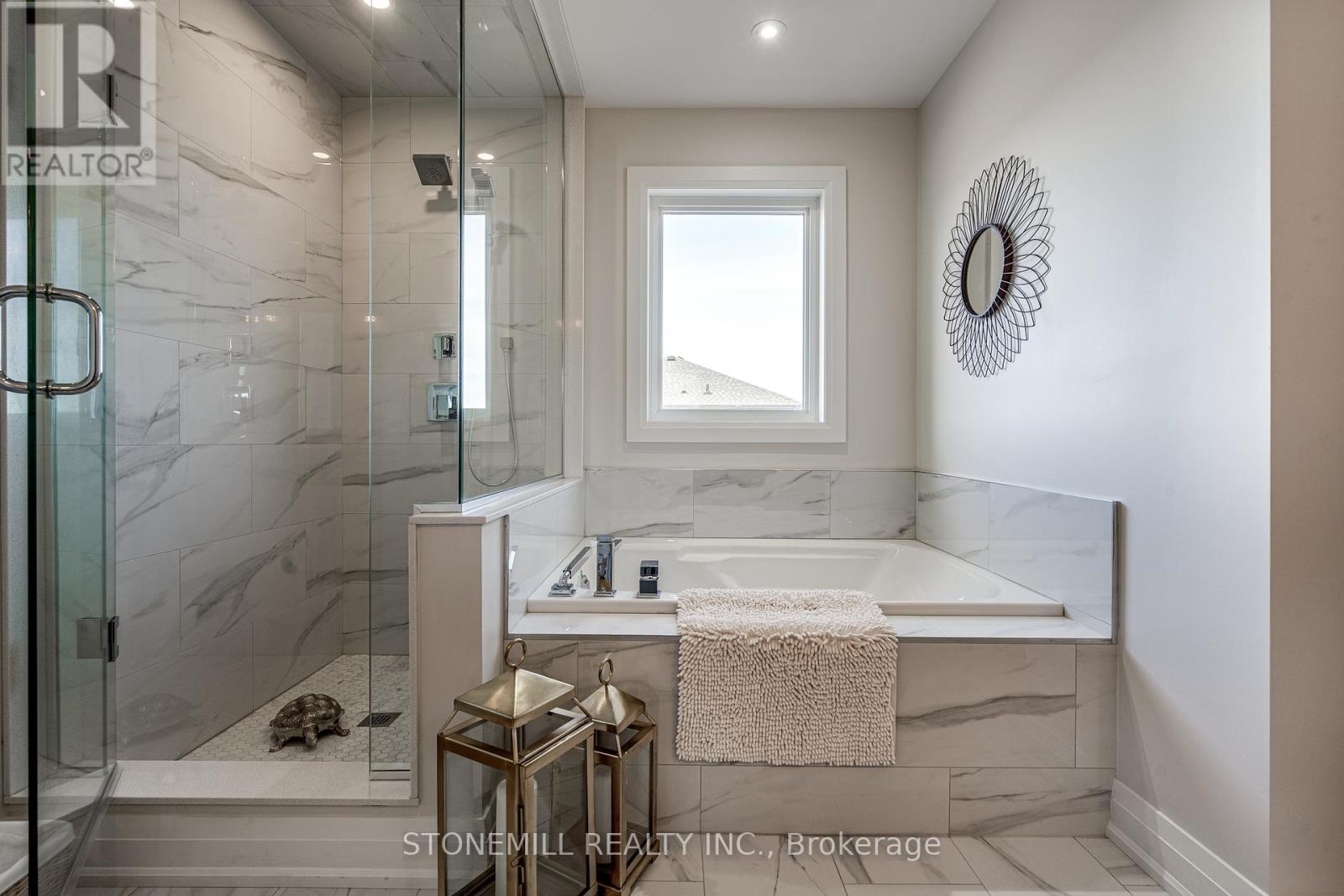 156 Shoreview Drive, Welland, Ontario  L3B 0H3 - Photo 24 - X12421143