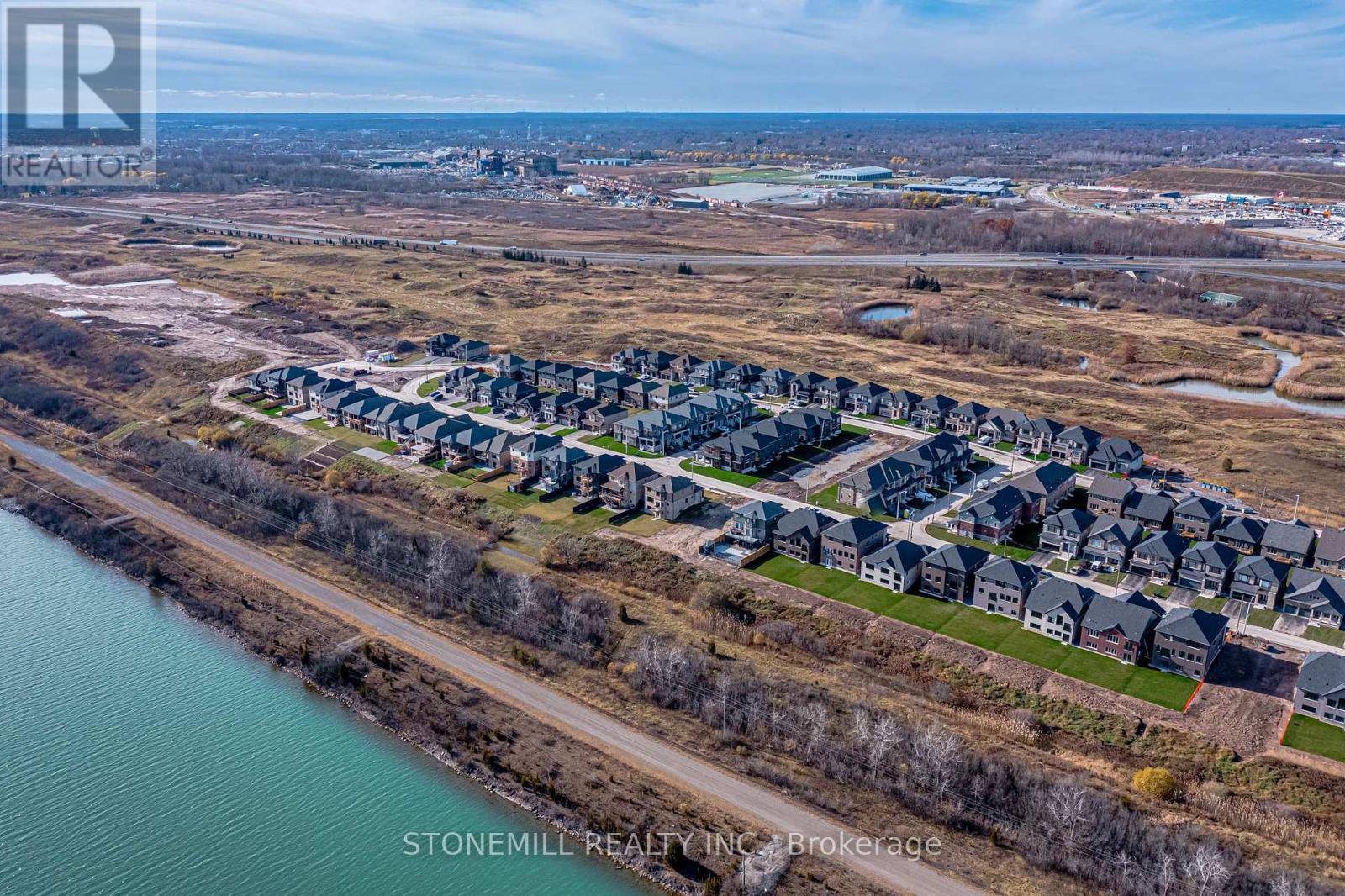 156 Shoreview Drive, Welland, Ontario  L3B 0H3 - Photo 36 - X12421143
