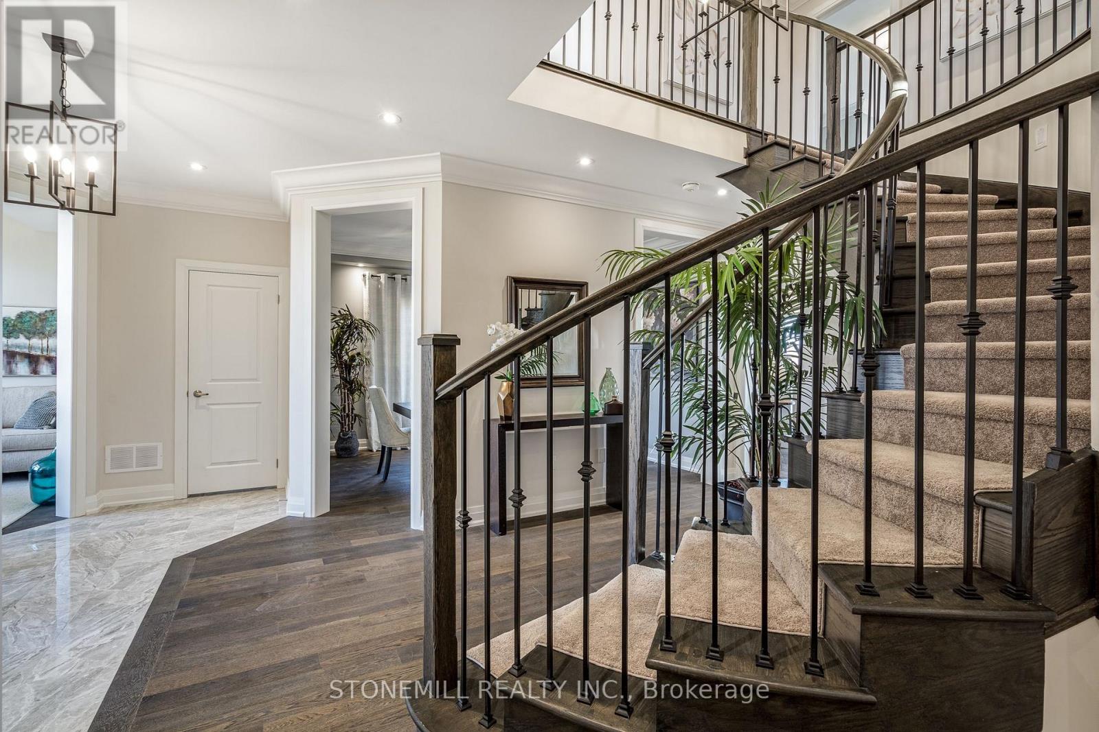 156 Shoreview Drive, Welland, Ontario  L3B 0H3 - Photo 7 - X12421143