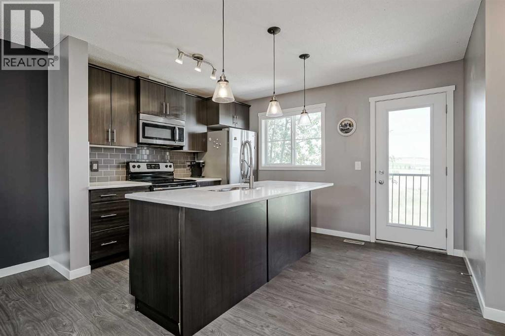 313 Copperpond Landing Se, Calgary, Alberta  T2Z 1G6 - Photo 15 - A2247411