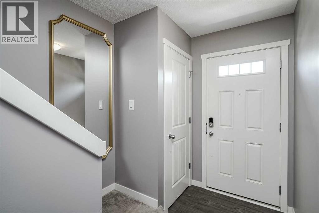 313 Copperpond Landing Se, Calgary, Alberta  T2Z 1G6 - Photo 5 - A2247411