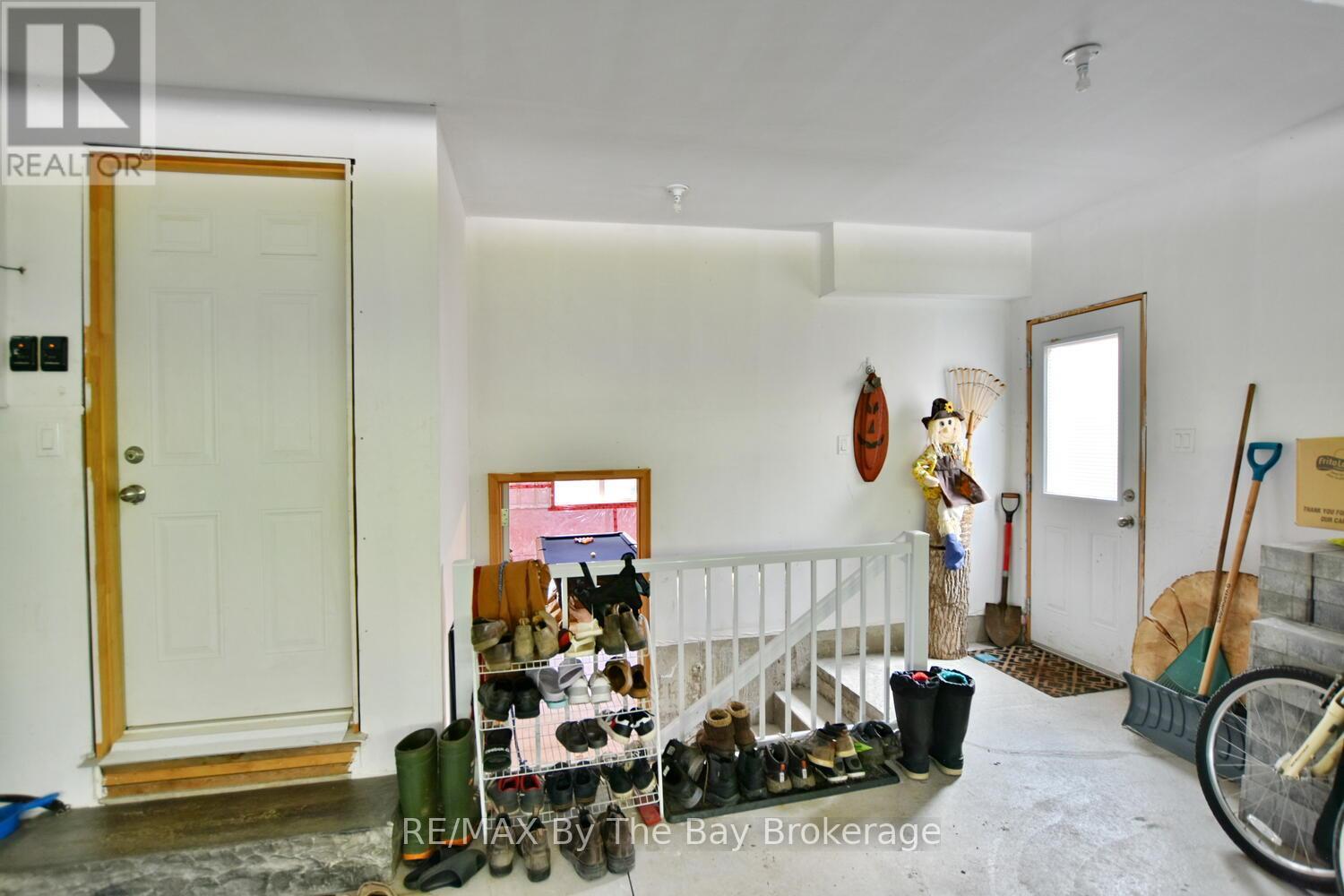 71 48th Street S, Wasaga Beach, Ontario  L9Z 2Z8 - Photo 41 - S12416827