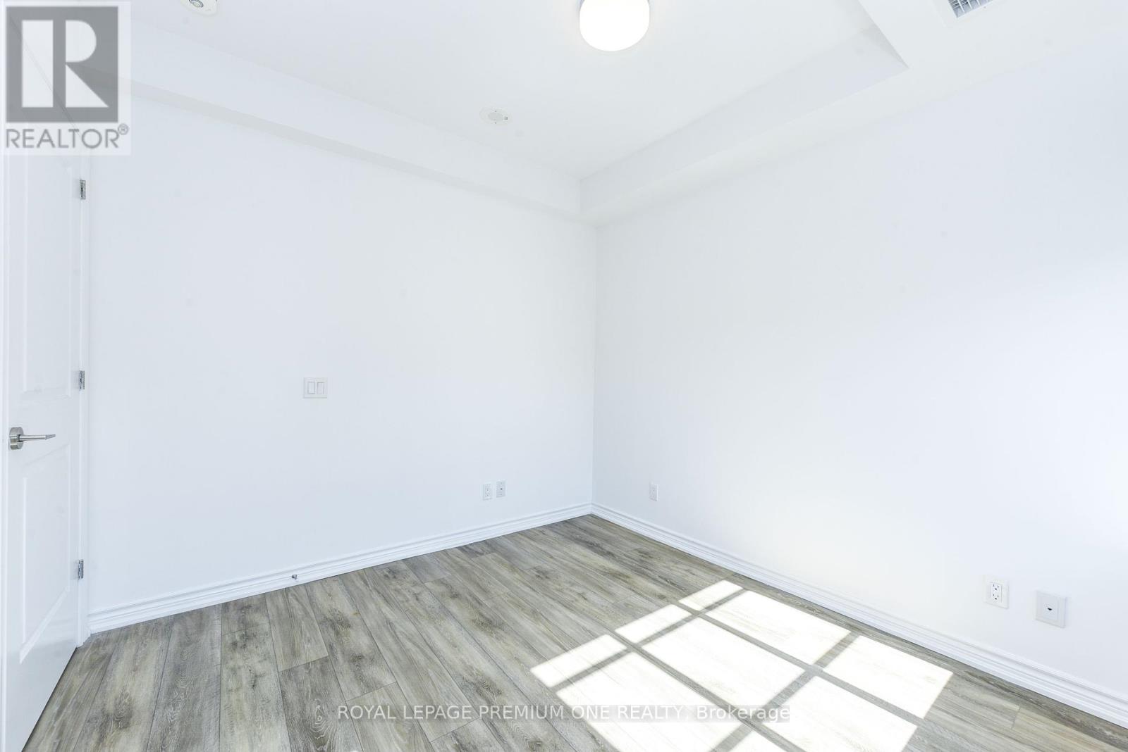 205 - 571 Prince Edward Drive N, Toronto, Ontario  M8X 0A1 - Photo 40 - W12410876
