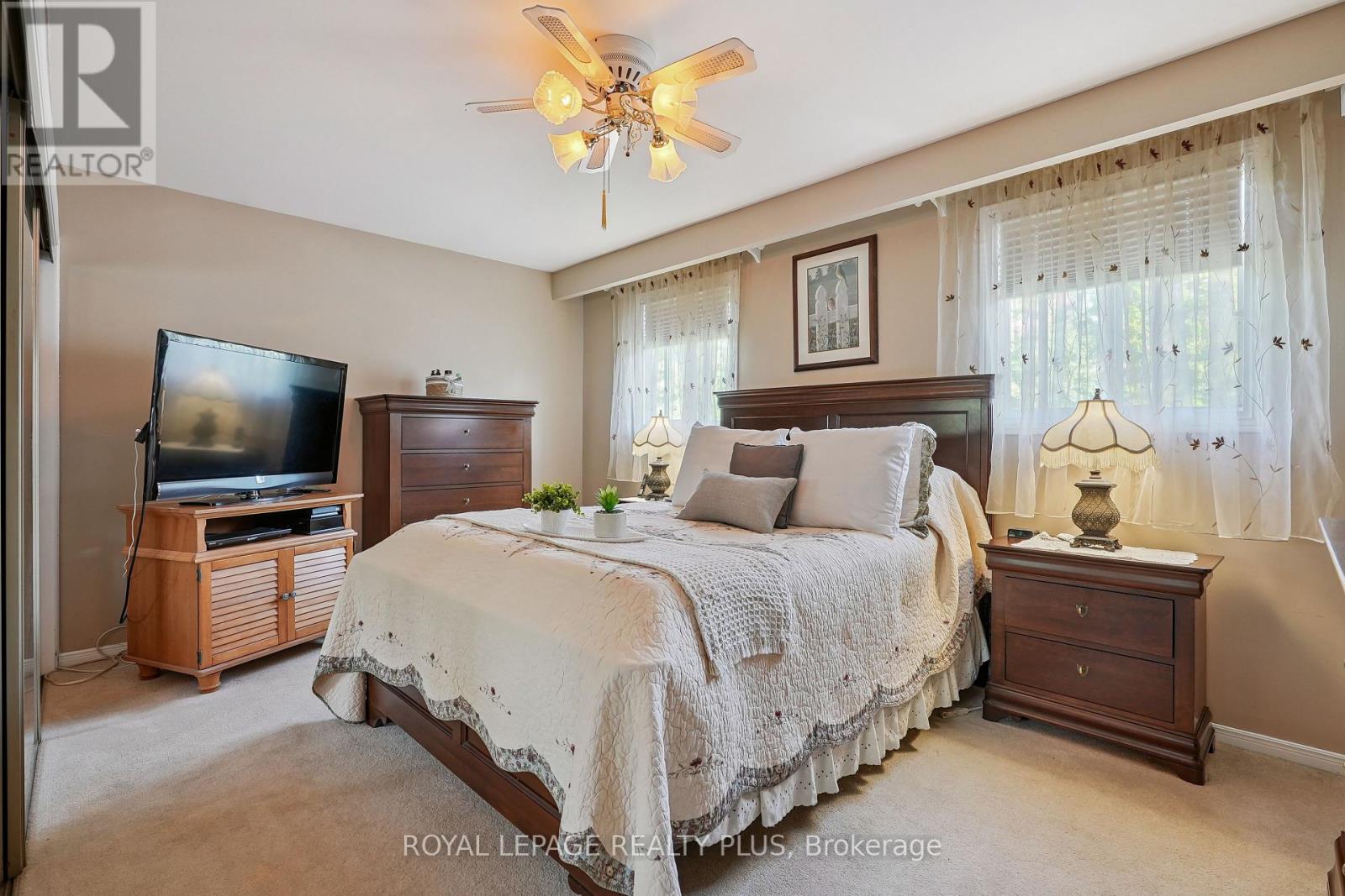 2335 Wyandotte Drive, Oakville, Ontario  L6L 2T4 - Photo 26 - W12412960