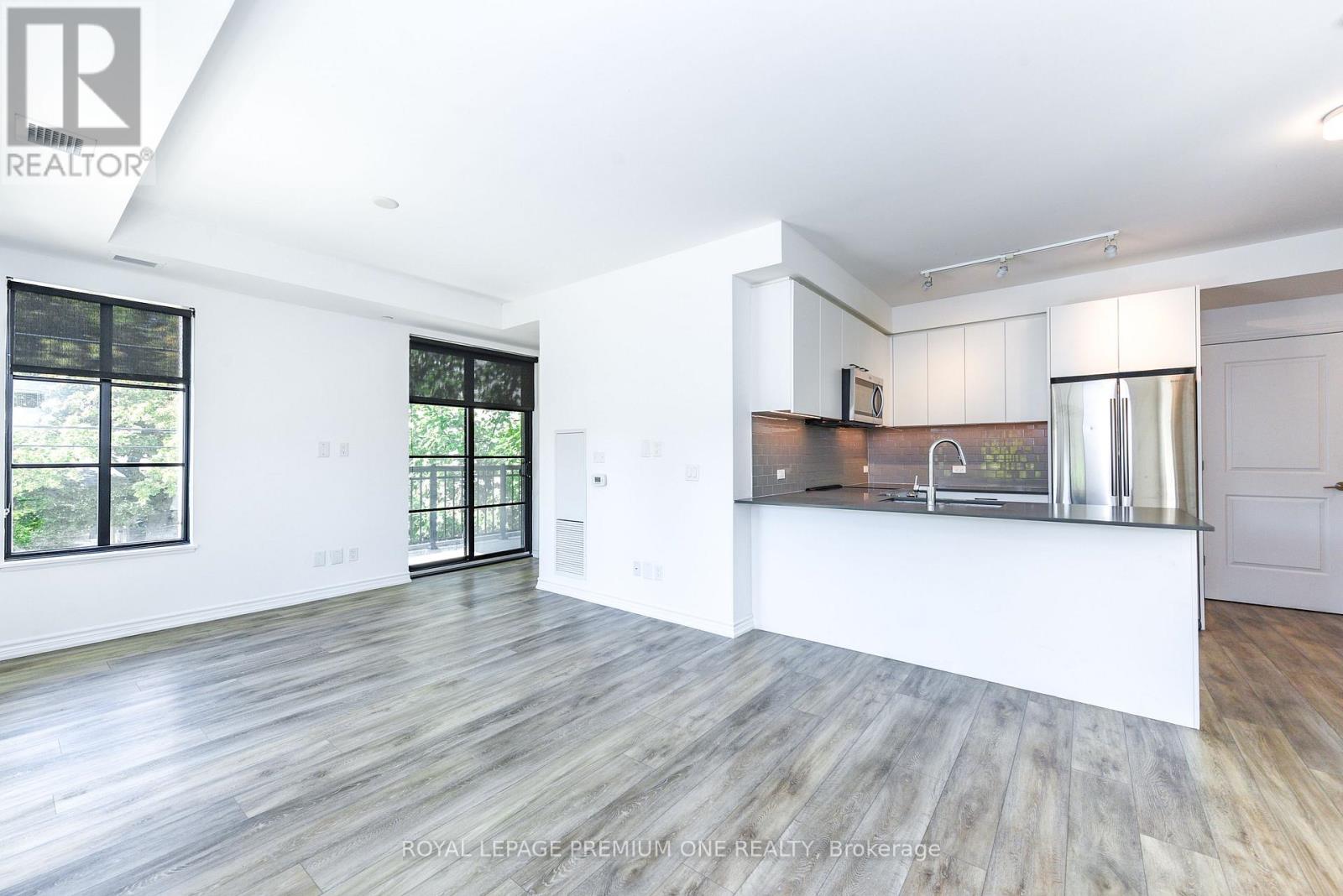 205 - 571 Prince Edward Drive N, Toronto, Ontario  M8X 0A1 - Photo 34 - W12410876