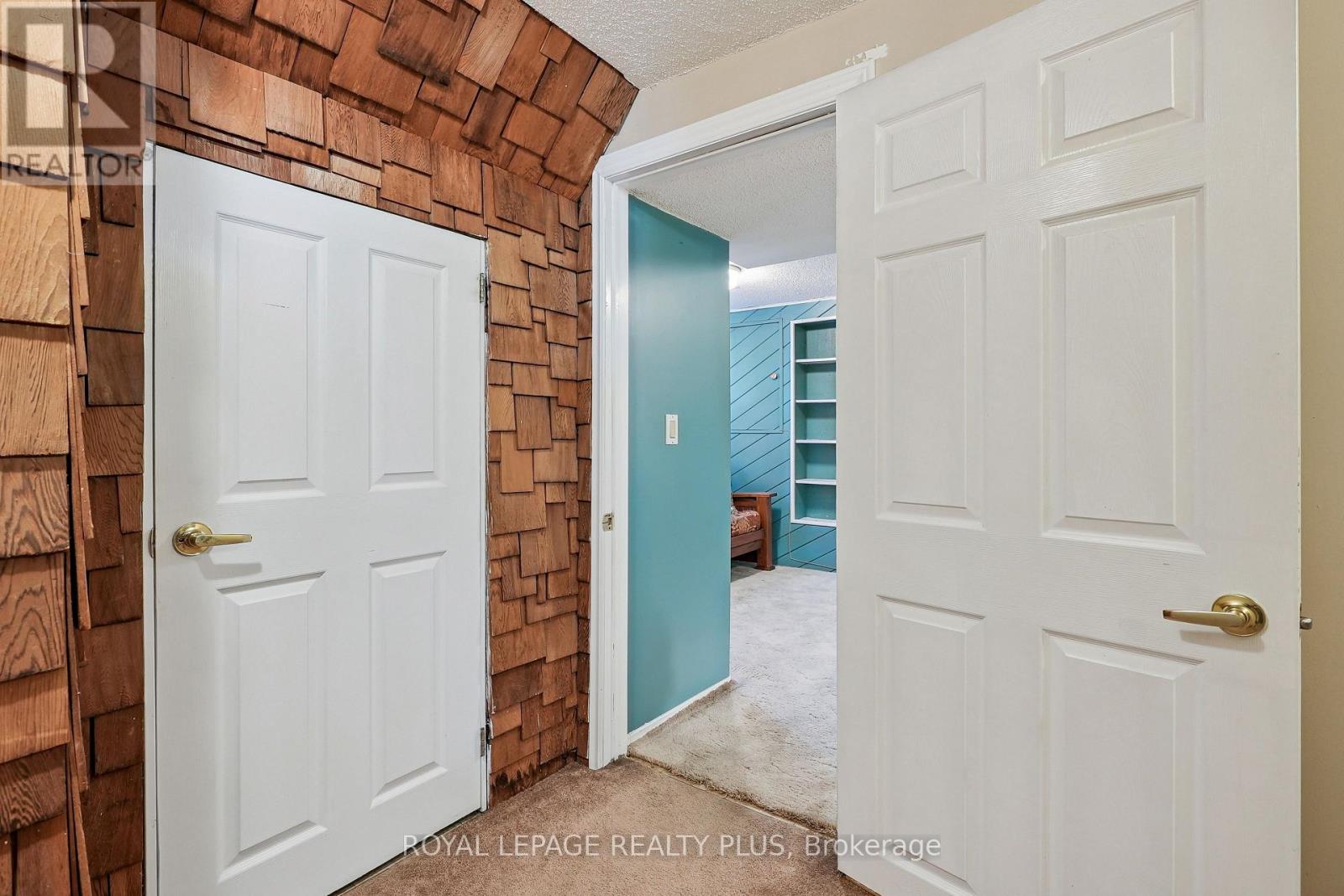2335 Wyandotte Drive, Oakville, Ontario  L6L 2T4 - Photo 33 - W12412960
