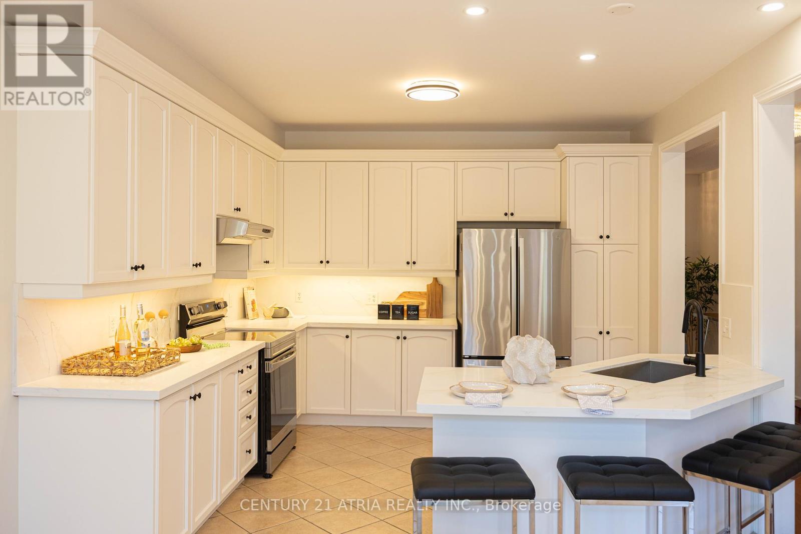 82 Adastra Crescent, Markham, Ontario  L6C 3C8 - Photo 10 - N12374306