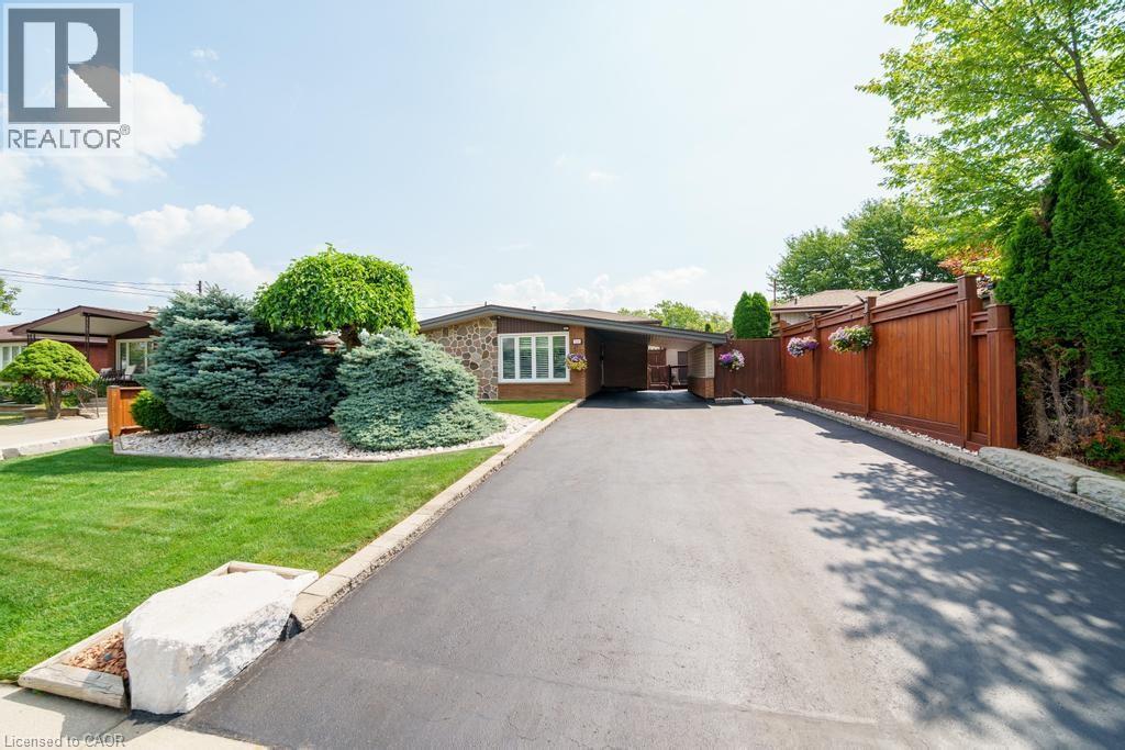 117 Sunrise Drive, Hamilton, Ontario  L8K 4C5 - Photo 1 - 40772552