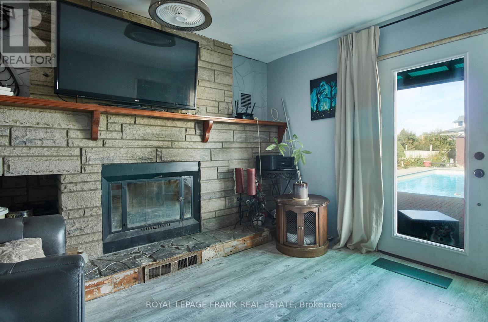 2009 Maple Grove Road, Clarington, Ontario  L1C 6M9 - Photo 5 - E12421287