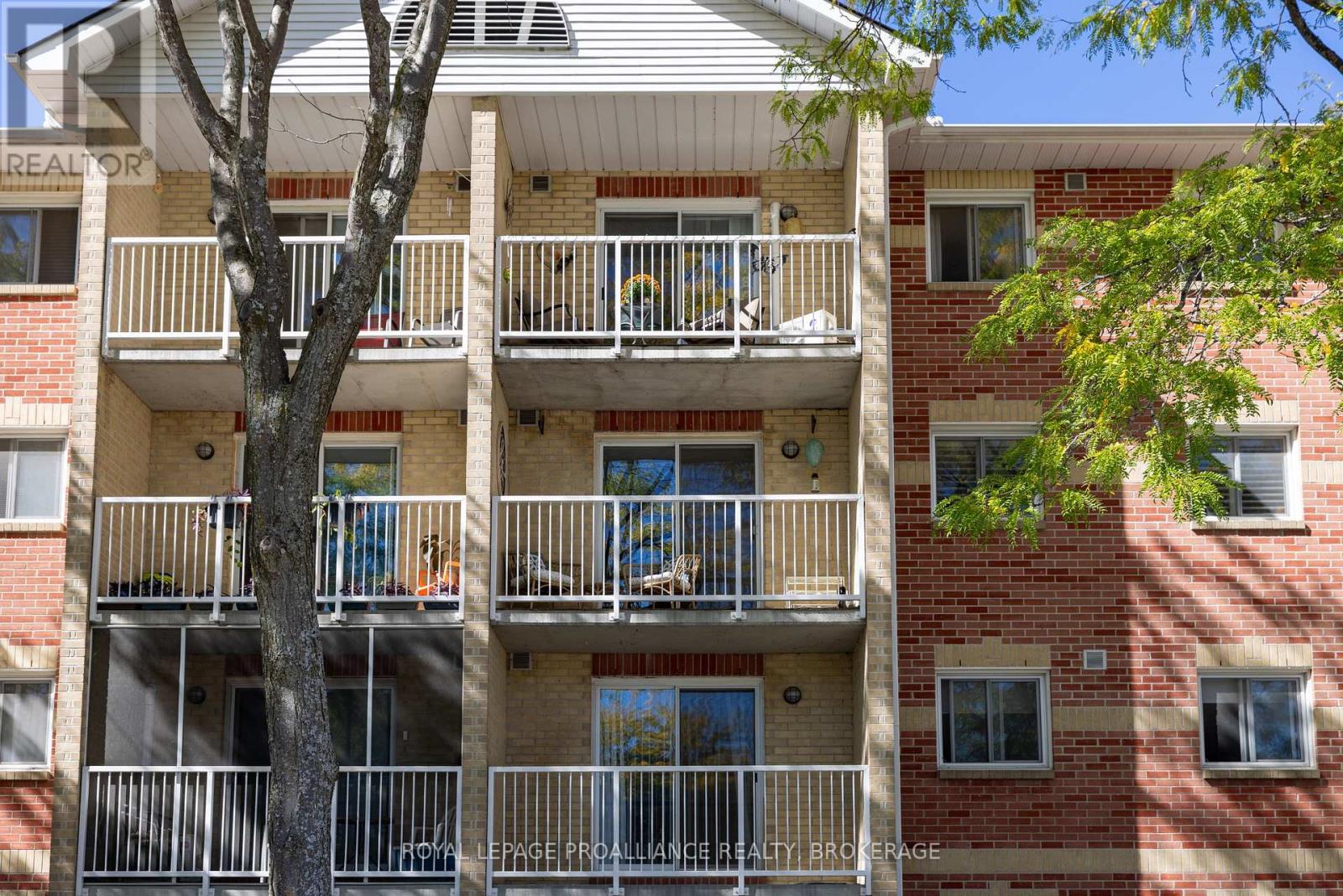 312 - 310 KINGSDALE AVENUE, Kingston, Ontario