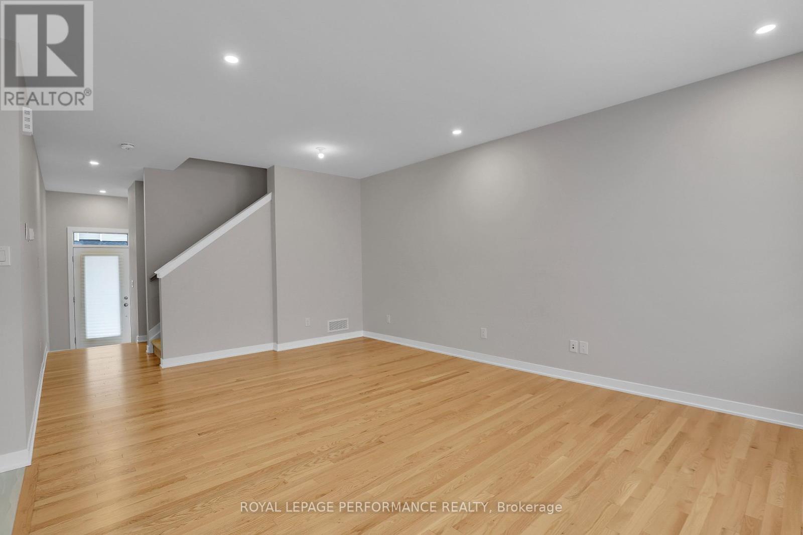 94 Pizzicato Street, Ottawa, Ontario  K1W 0E1 - Photo 10 - X12421373