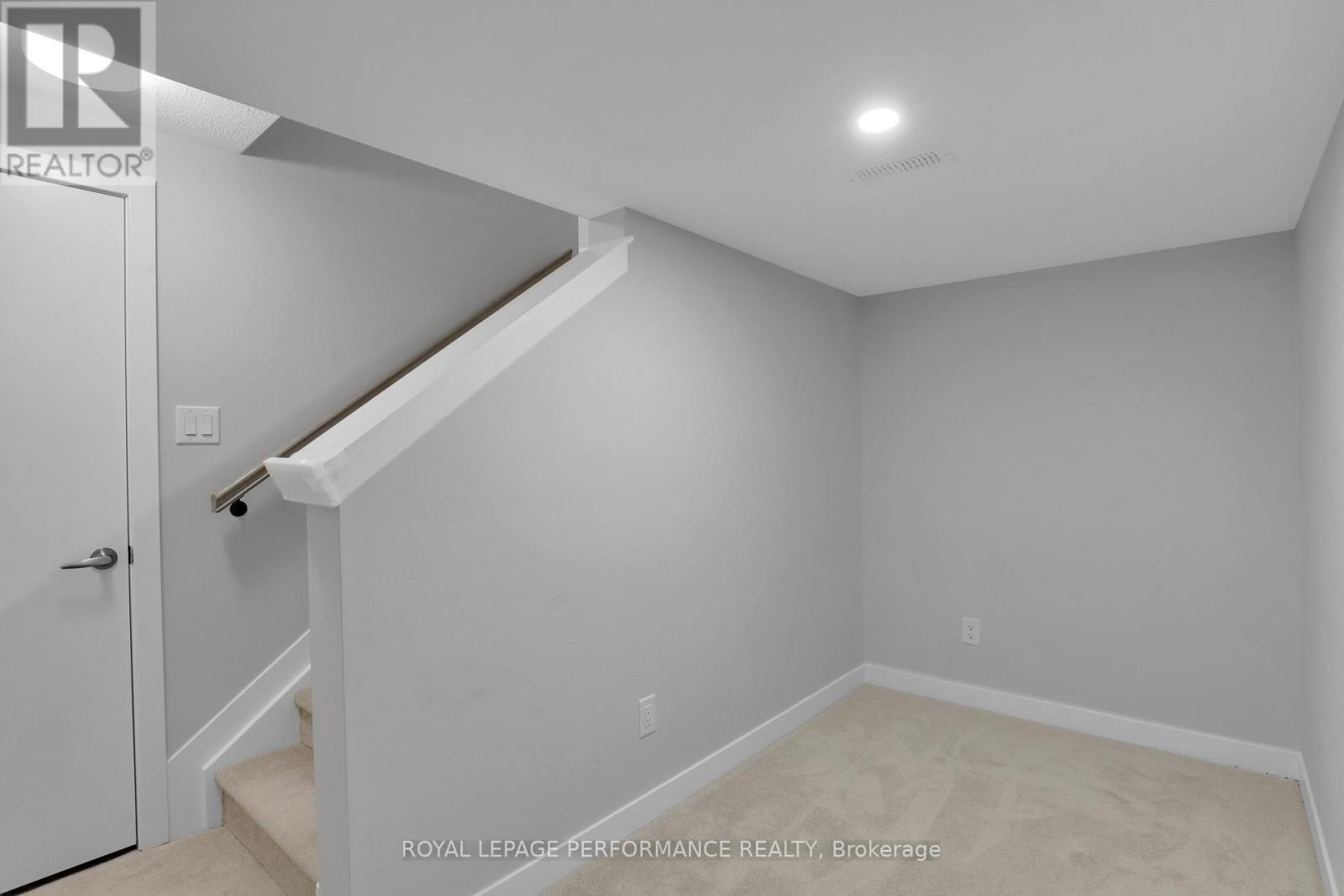94 Pizzicato Street, Ottawa, Ontario  K1W 0E1 - Photo 25 - X12421373