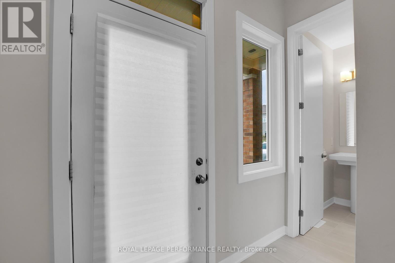 94 Pizzicato Street, Ottawa, Ontario  K1W 0E1 - Photo 6 - X12421373