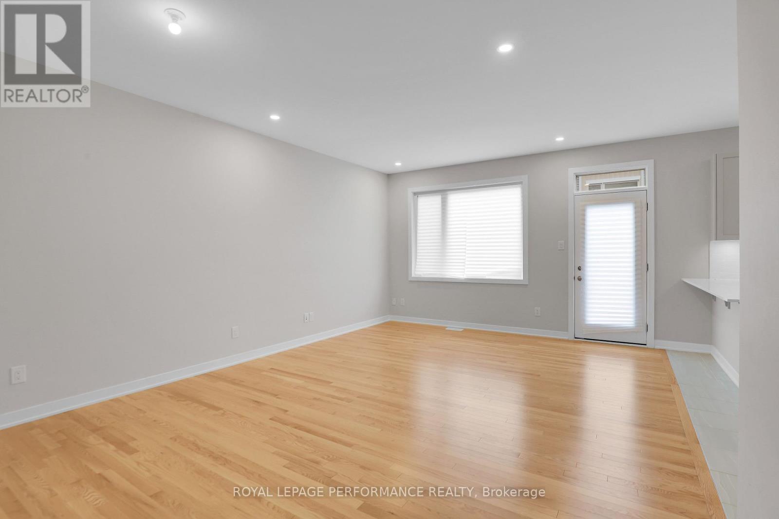 94 Pizzicato Street, Ottawa, Ontario  K1W 0E1 - Photo 7 - X12421373