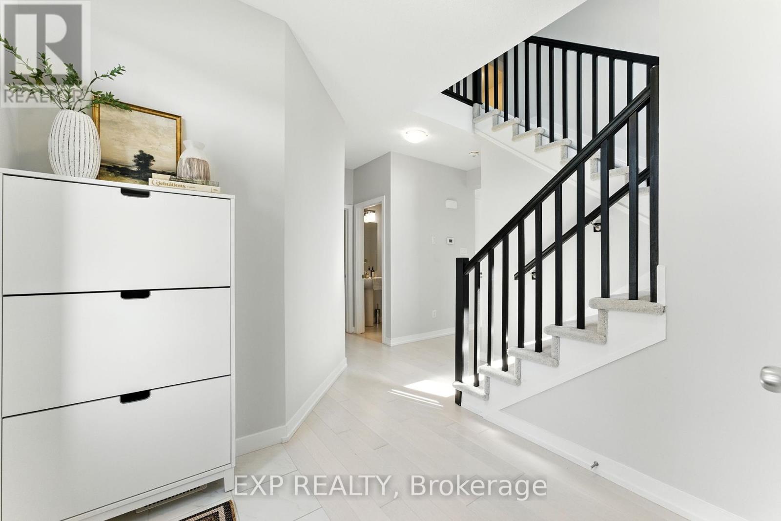 641 Rouncey Road, Ottawa, Ontario  K2V 0P4 - Photo 5 - X12421375