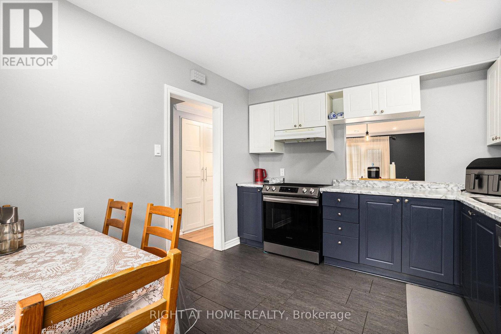 3 Monterey Drive, Ottawa, Ontario  K2H 7A9 - Photo 11 - X12421383