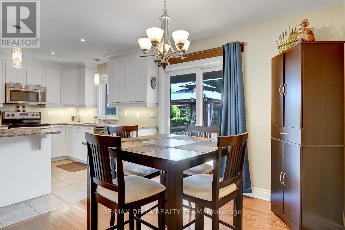 80 Settlement Lane, Russell, Ontario  K4R 0A4 - Photo 13 - X12421389