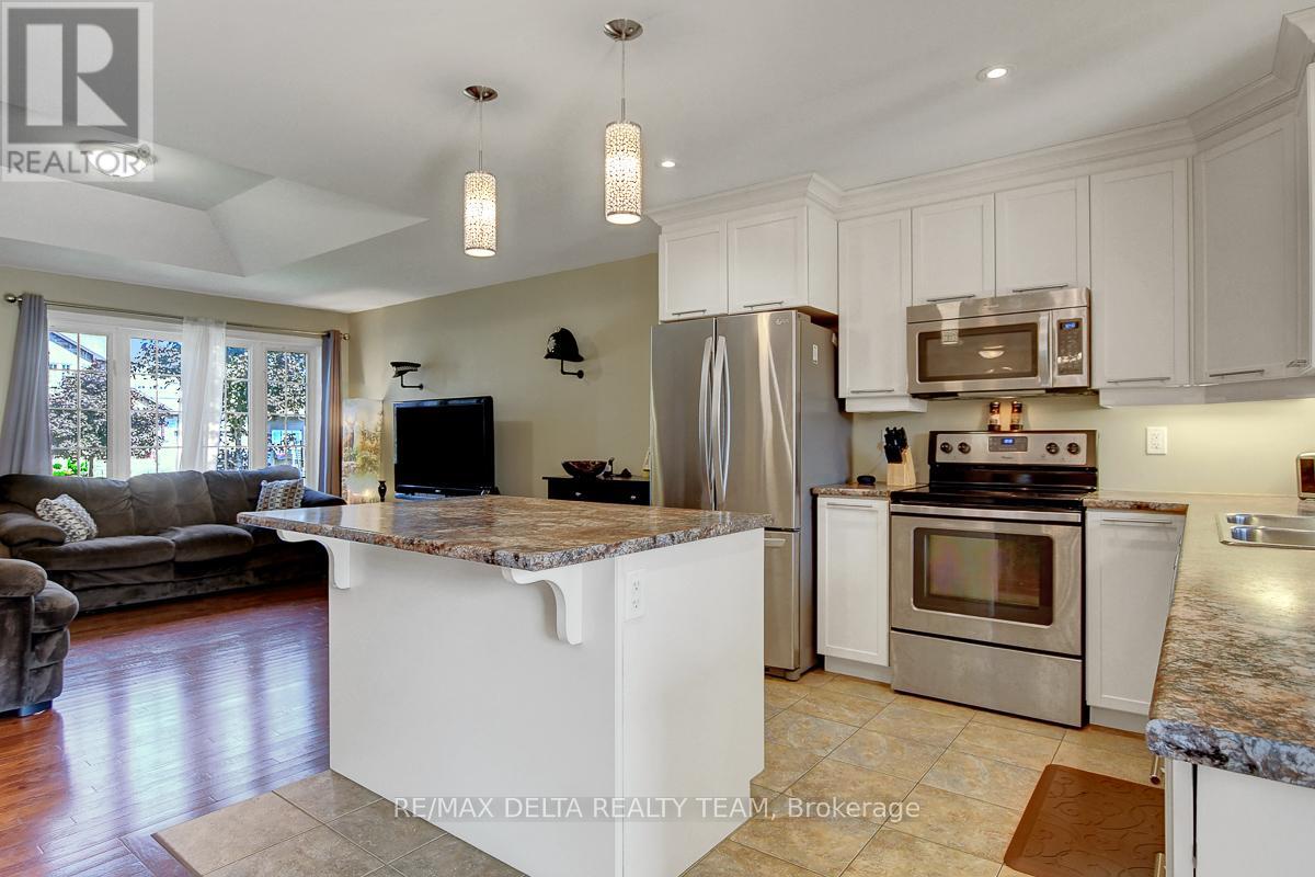 80 Settlement Lane, Russell, Ontario  K4R 0A4 - Photo 15 - X12421389