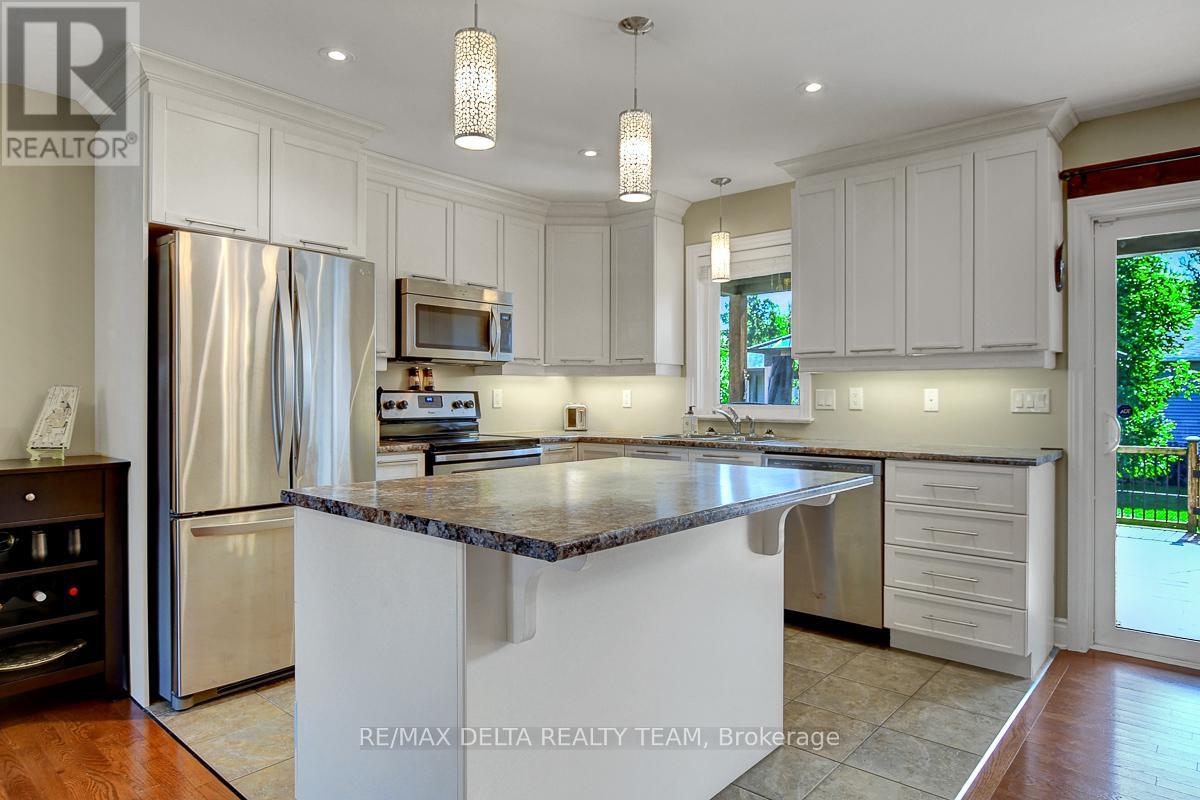 80 Settlement Lane, Russell, Ontario  K4R 0A4 - Photo 16 - X12421389