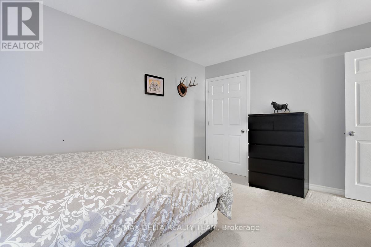 80 Settlement Lane, Russell, Ontario  K4R 0A4 - Photo 25 - X12421389