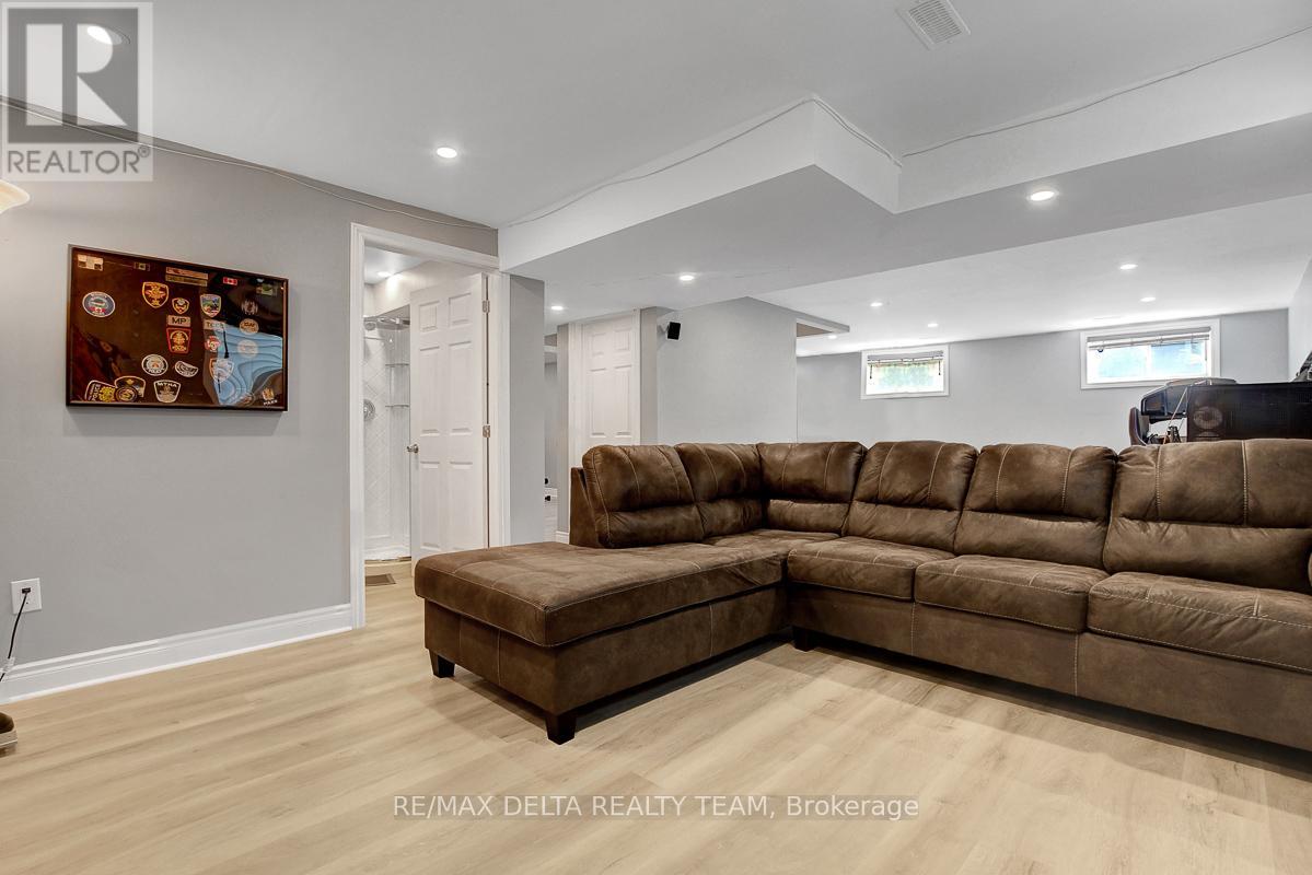 80 Settlement Lane, Russell, Ontario  K4R 0A4 - Photo 33 - X12421389
