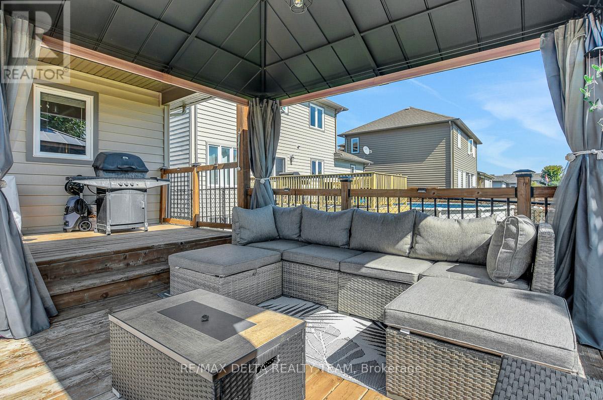 80 Settlement Lane, Russell, Ontario  K4R 0A4 - Photo 43 - X12421389