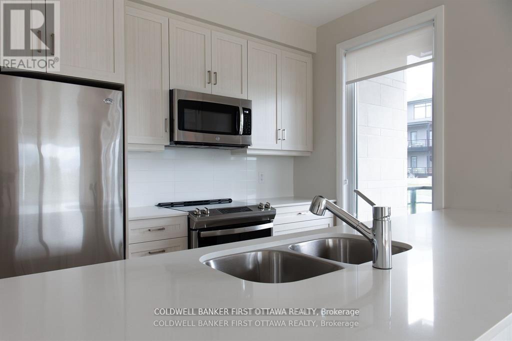 301 - 150 Boundstone Way, Ottawa, Ontario  K2T 0M7 - Photo 4 - X12421390