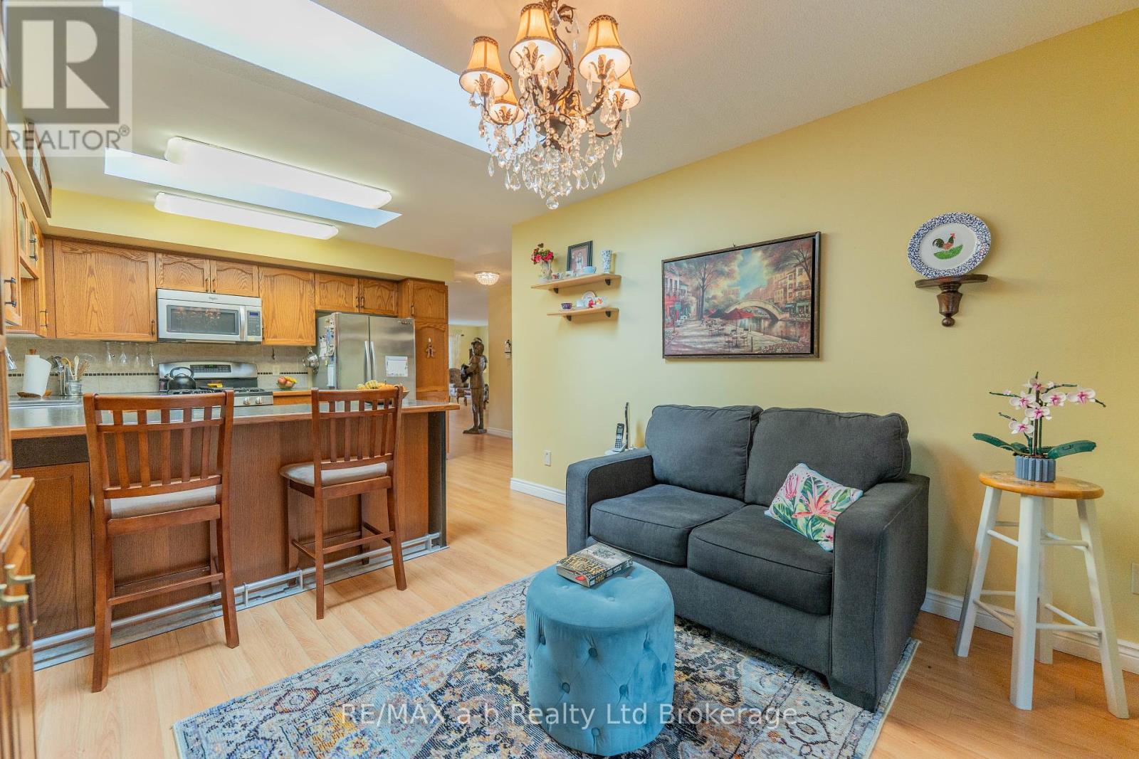 53 Hawkins Crescent, Tillsonburg, Ontario  N4G 5K6 - Photo 14 - X12421291