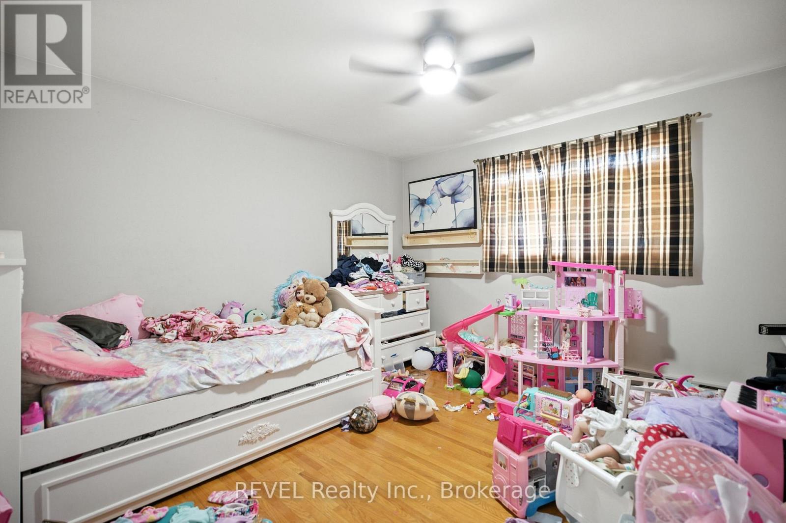 46 Collier Road S, Thorold, Ontario  L2V 3T1 - Photo 11 - X12421262