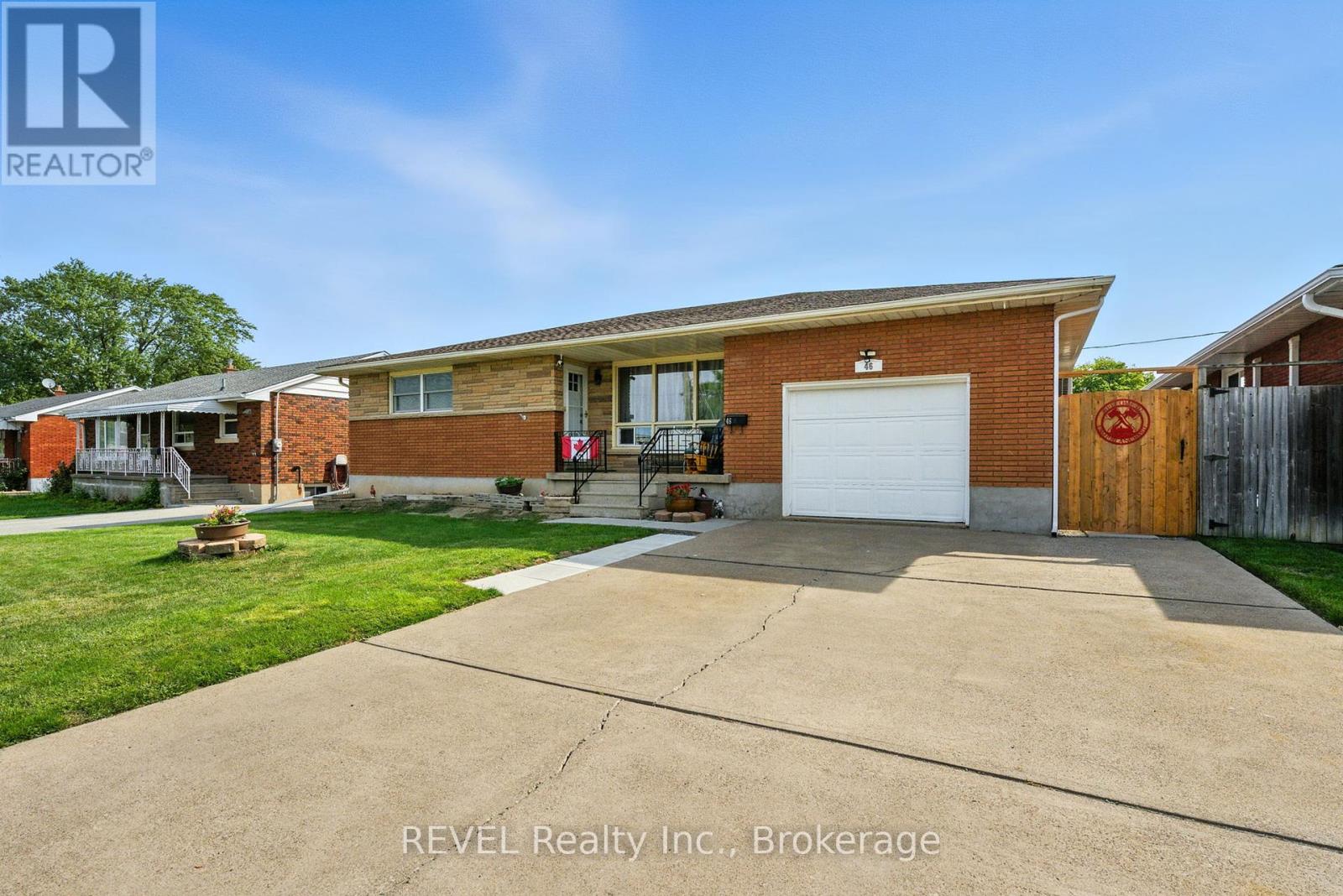 46 Collier Road S, Thorold, Ontario  L2V 3T1 - Photo 2 - X12421262