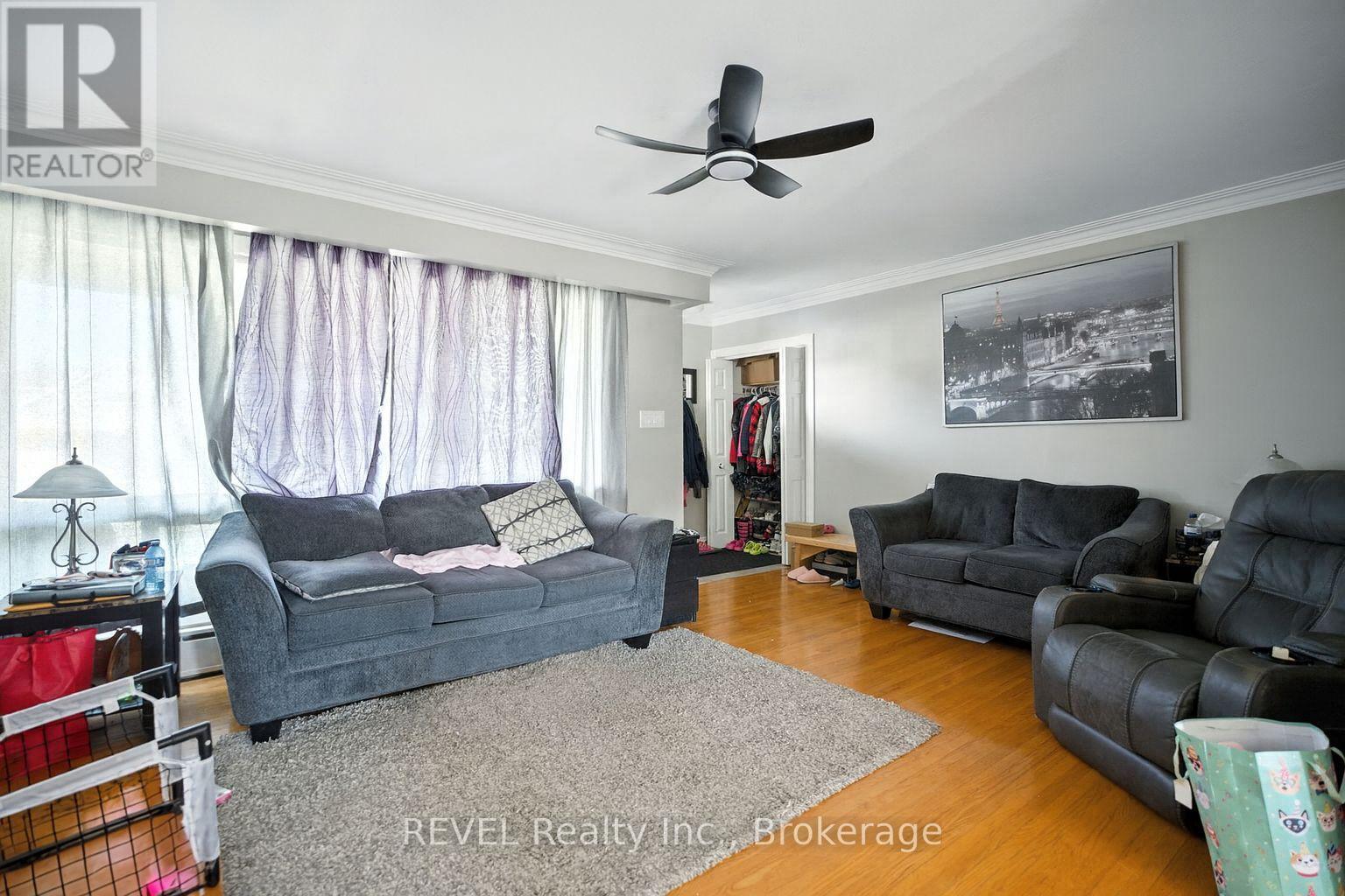 46 Collier Road S, Thorold, Ontario  L2V 3T1 - Photo 5 - X12421262