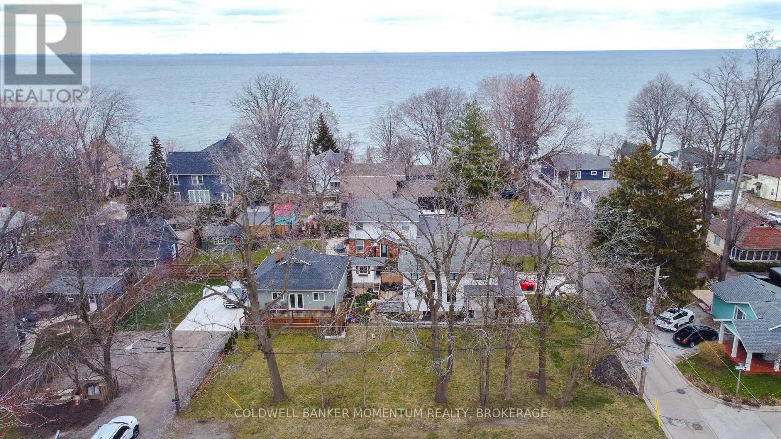 10a Betts Avenue, Grimsby, Ontario  L3M 2S6 - Photo 8 - X12421271