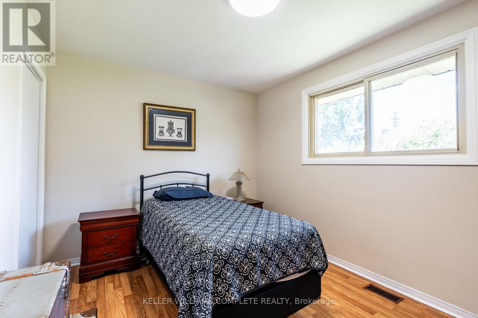 5712 Sunnylea Crescent, Niagara Falls, Ontario  L2G 2R9 - Photo 22 - X12421280