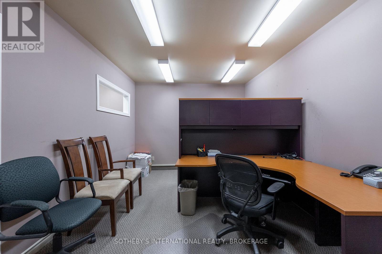 5 Race Street, St. Catharines, Ontario  L2R 3M1 - Photo 10 - X12421403