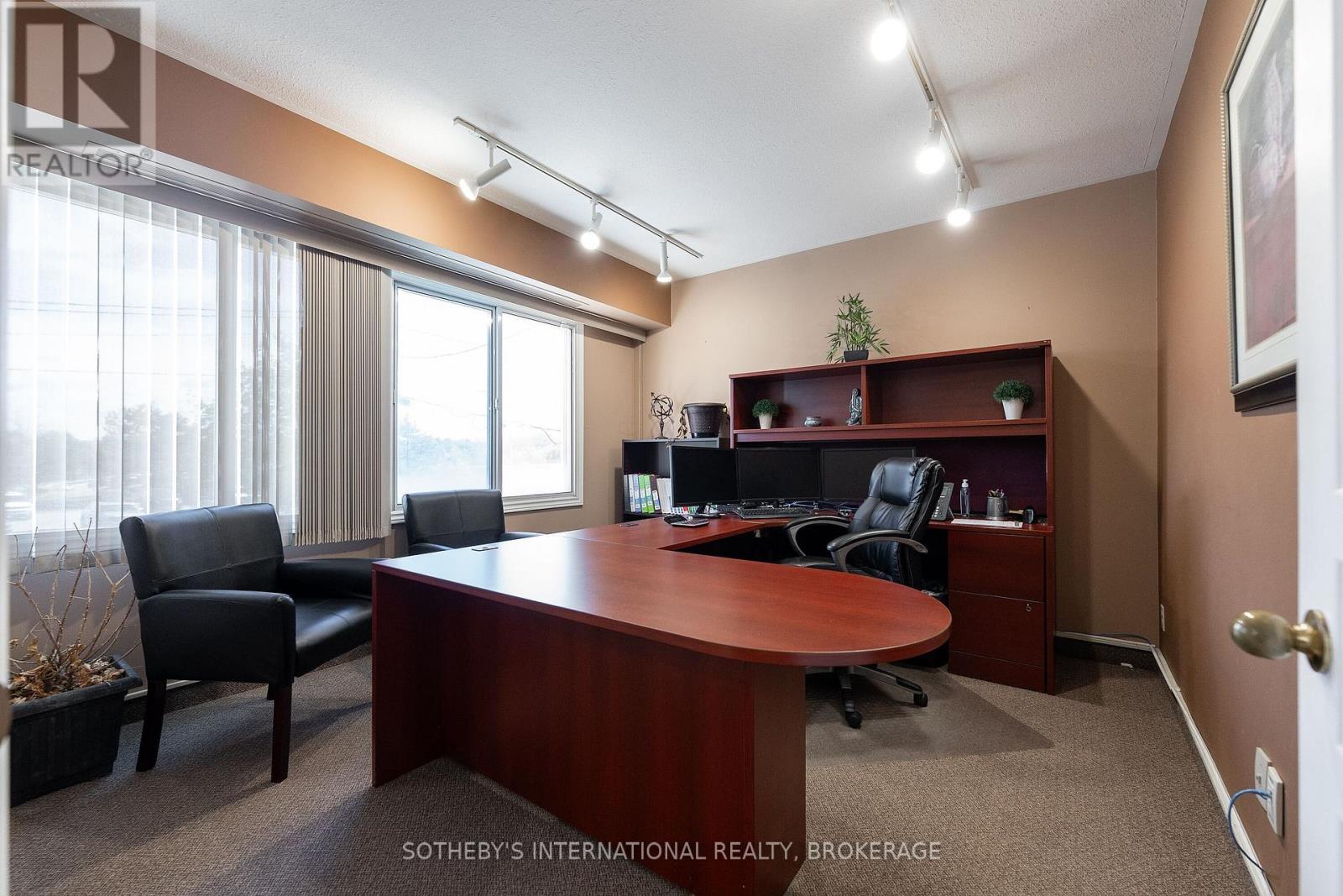 5 Race Street, St. Catharines, Ontario  L2R 3M1 - Photo 19 - X12421403