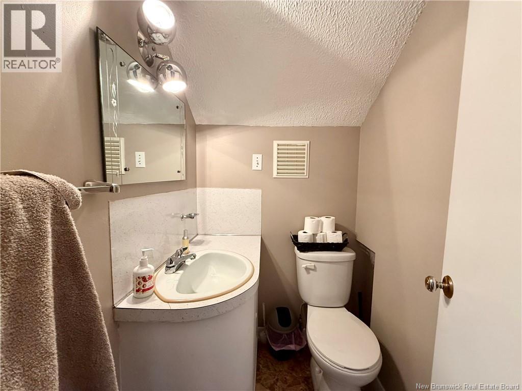 23 Lainey Street, Edmundston, New Brunswick  E3V 1L6 - Photo 22 - NB127248