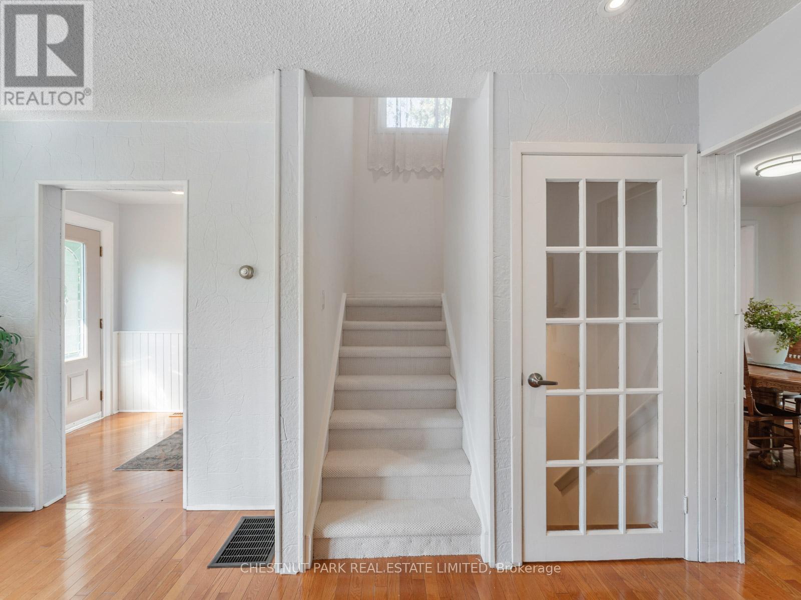 284 Hollyberry Trail, Toronto, Ontario  M2H 2P4 - Photo 19 - C12421203