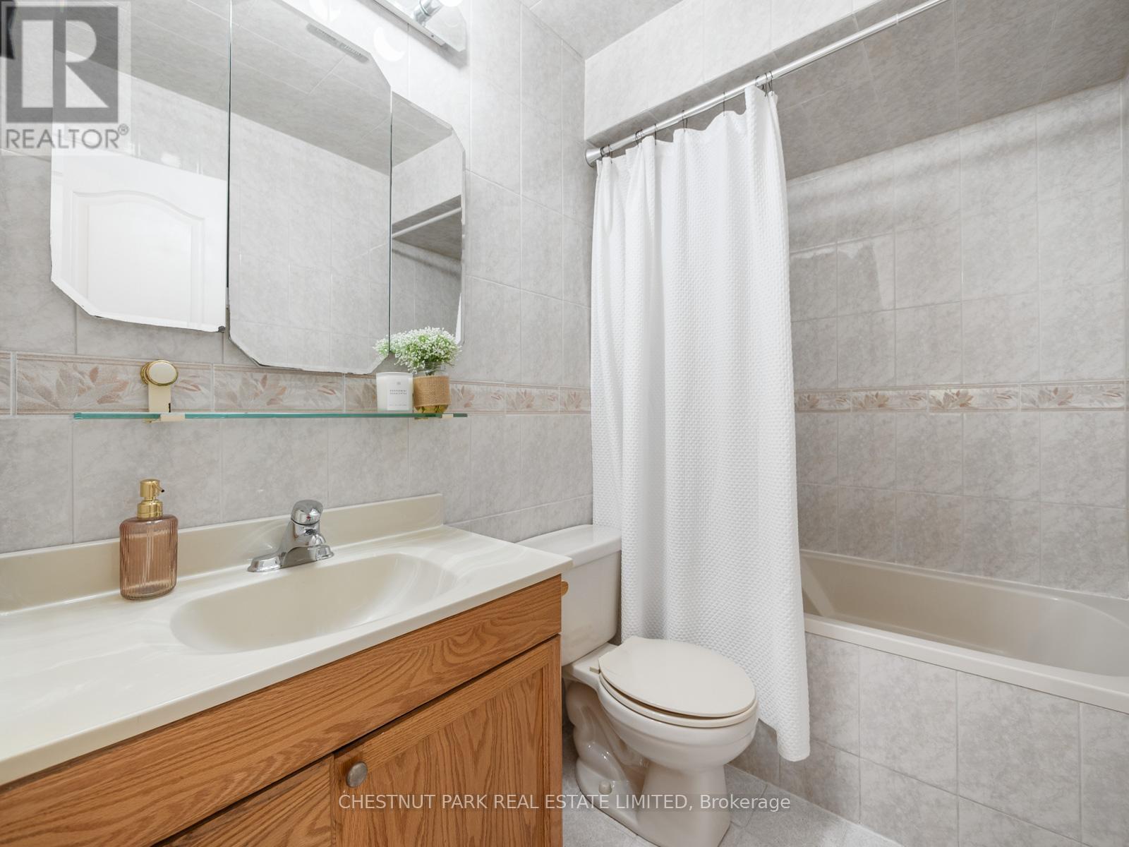 284 Hollyberry Trail, Toronto, Ontario  M2H 2P4 - Photo 26 - C12421203