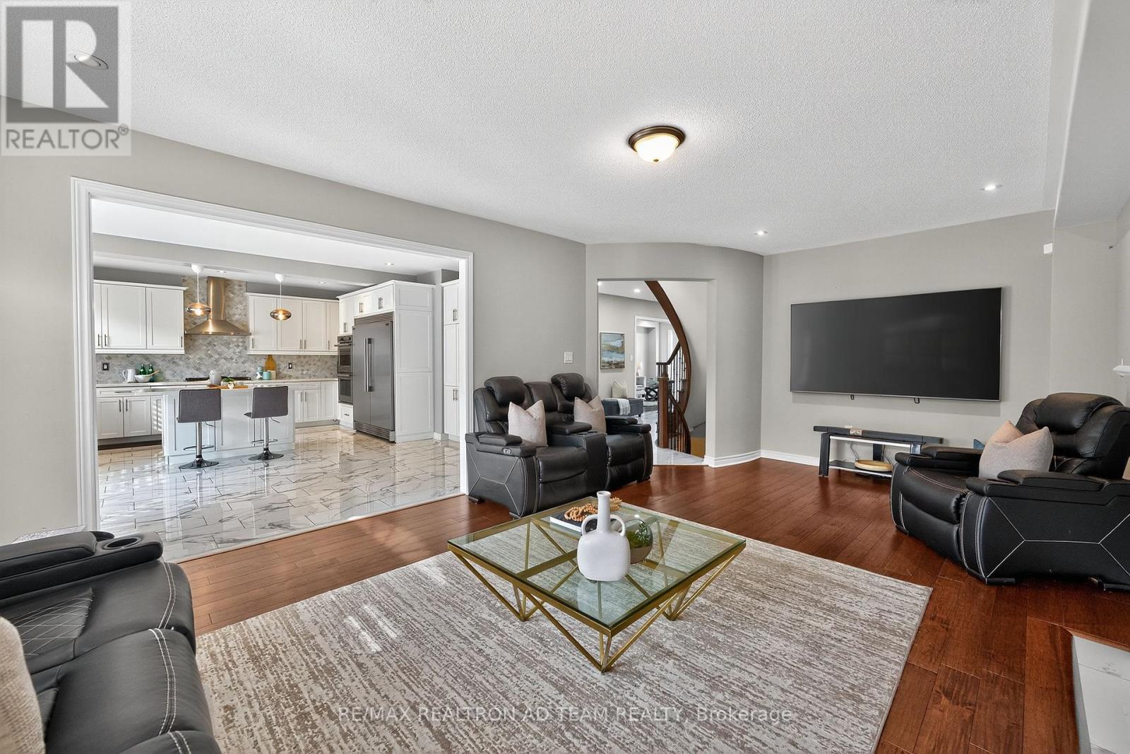 676 Audley Road S, Ajax, Ontario  L1Z 0T6 - Photo 13 - E12421205