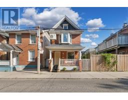 25 NORWOOD TERRACE, Toronto, Ontario