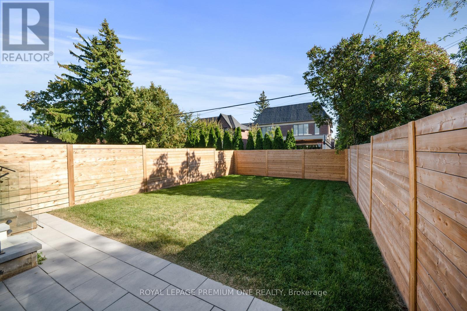 683 Glencairn Avenue, Toronto, Ontario  M6B 1Z8 - Photo 30 - C12419151