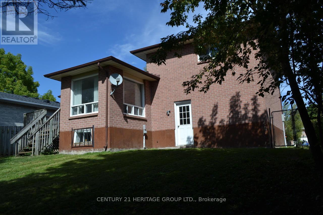 10 Hawkins Street, Georgina, Ontario  L0E 1R0 - Photo 32 - N12421095