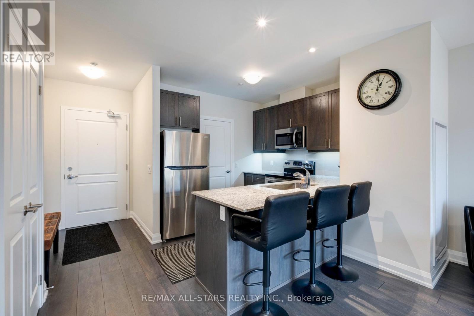 309 - 5917 Main Street, Whitchurch-Stouffville, Ontario  L4A 5G4 - Photo 4 - N12421214