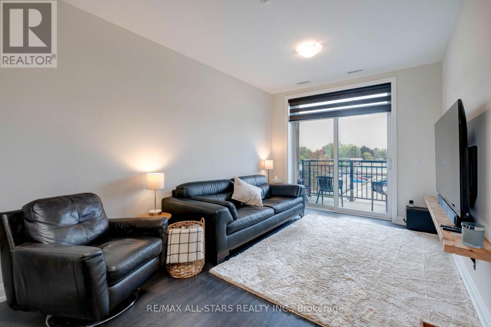 309 - 5917 Main Street, Whitchurch-Stouffville, Ontario  L4A 5G4 - Photo 7 - N12421214