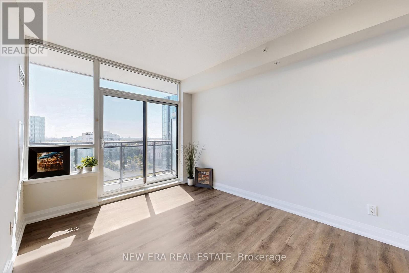 1206 - 75 North Park Road, Vaughan, Ontario  L4J 0H8 - Photo 13 - N12421217