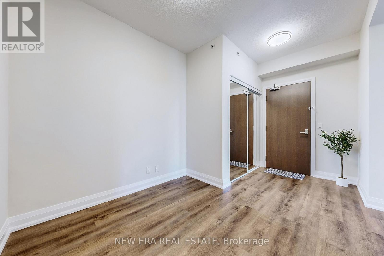 1206 - 75 North Park Road, Vaughan, Ontario  L4J 0H8 - Photo 25 - N12421217